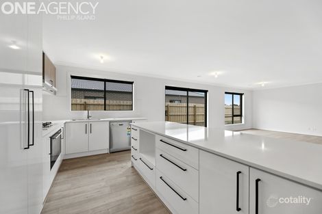 Property photo of 31 Langley Boulevard Lang Lang VIC 3984