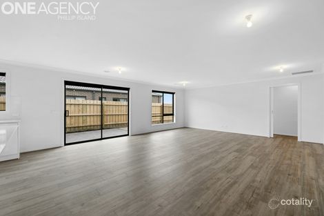 Property photo of 31 Langley Boulevard Lang Lang VIC 3984