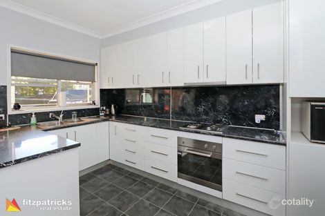 Property photo of 20 Waratah Street Kooringal NSW 2650