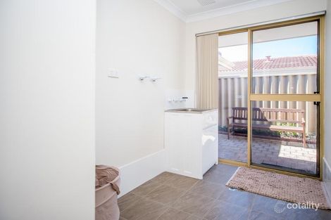 4/54 George Way, Cannington, WA 6107