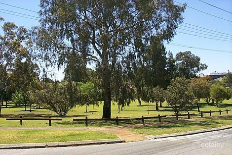 53 Learoyd St, Menora, WA 6050