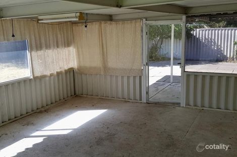 Property photo of 17 Winterton Way Girrawheen WA 6064