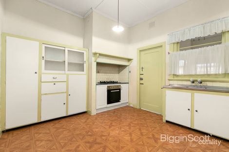 Property photo of 17 Kensington Road Kensington VIC 3031