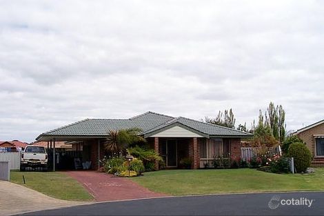 Property photo of 14 Wattle Bird Court Broadwater WA 6280