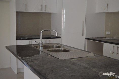 Property photo of 40A Chestnut Chase Pakenham VIC 3810