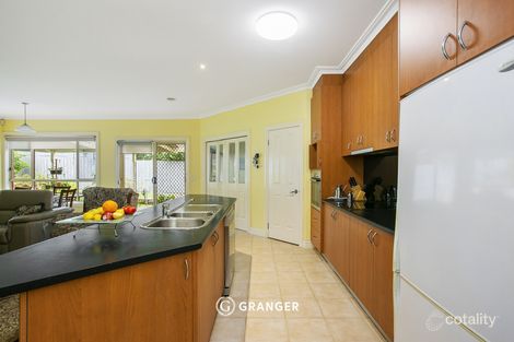 Property photo of 2 Luther Place Frankston VIC 3199