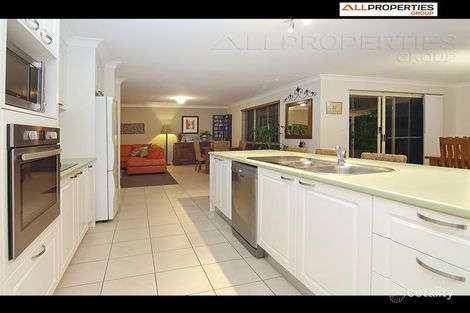 Property photo of 63 Lamberth Road East Heritage Park QLD 4118