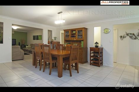 Property photo of 63 Lamberth Road East Heritage Park QLD 4118