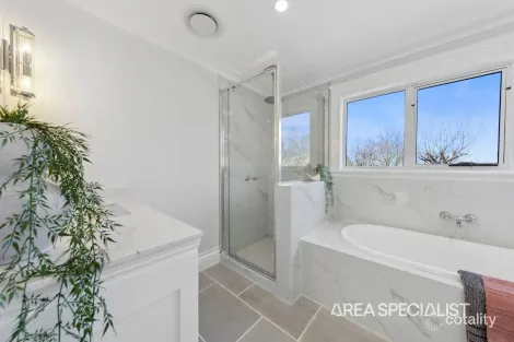 Property photo of 300 Grand Ridge Road Seaview VIC 3821