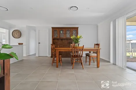 Property photo of 11 Davis Crescent Caerleon NSW 2850