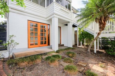 Property photo of 4/28 Macdonald Street Norman Park QLD 4170
