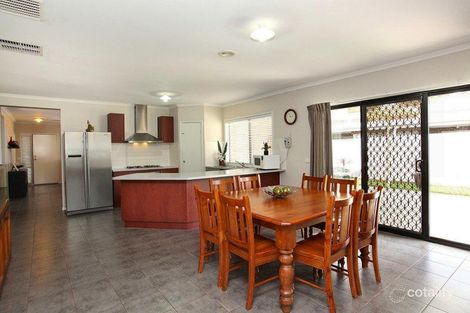 Property photo of 38 Cahill Drive Brookfield VIC 3338