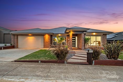 Property photo of 22 Peter Pan Crescent Kurunjang VIC 3337