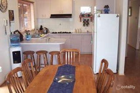 Property photo of 2 Satterly Way Roxburgh Park VIC 3064