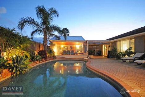 Property photo of 14 Alabaster Terrace Hillarys WA 6025
