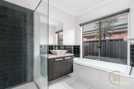 Property photo of 50 Bacchus Road Cranbourne West VIC 3977