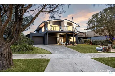 Property photo of 104 Sands Boulevard Torquay VIC 3228