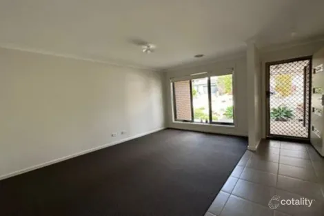 Property photo of 46 Lone Pine Square Bacchus Marsh VIC 3340