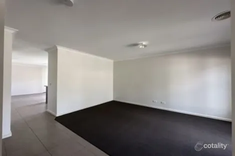 Property photo of 46 Lone Pine Square Bacchus Marsh VIC 3340