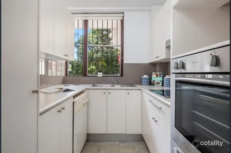 Property photo of 2D/20-22 Onslow Avenue Elizabeth Bay NSW 2011