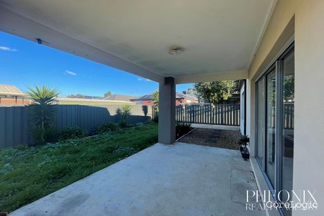 Property photo of 35 Bush Street Manor Lakes VIC 3024