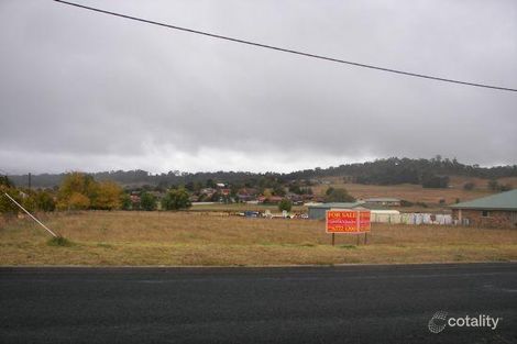 15 Kirkwood St, Armidale, NSW 2350