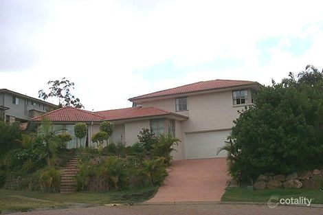 15 Maroa Cl, Chapel Hill, QLD 4069