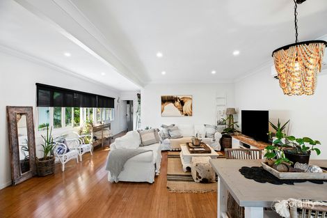 Property photo of 17 George Hely Crescent Killarney Vale NSW 2261