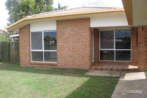 1/8 Calvary Ct, Labrador, QLD 4215