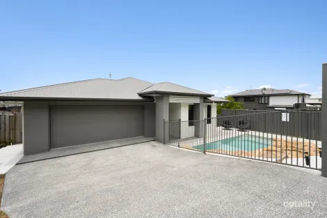 1 Pembroke St, Maudsland, QLD 4210