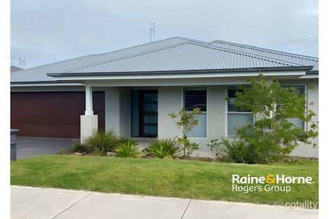 15 NORWOOD AVE, HAMLYN TERRACE, NSW 2259