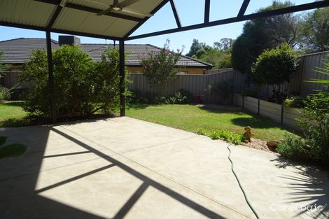 Property photo of 8 Garden Cove West Wodonga VIC 3690