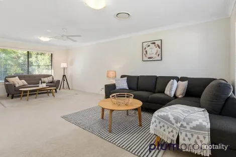 Property photo of 20 Joseph Place Sinnamon Park QLD 4073