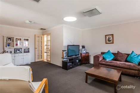 Property photo of 6 Petrea Place Canning Vale WA 6155