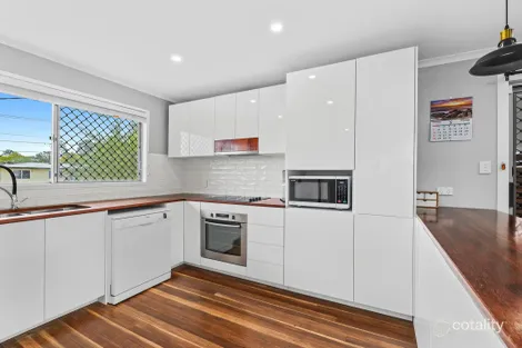 Property photo of 11 Braeridge Drive Bundamba QLD 4304