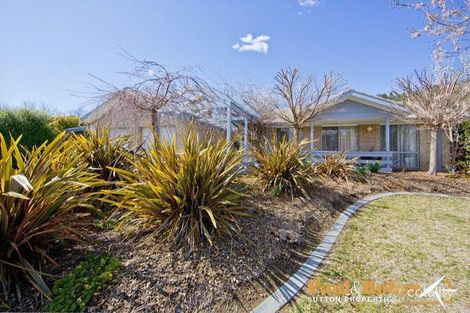 Property photo of 34 Rowntree Crescent Isaacs ACT 2607