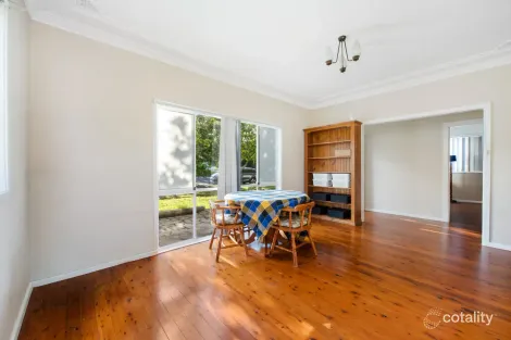 Property photo of 18 South Street Killarney Vale NSW 2261