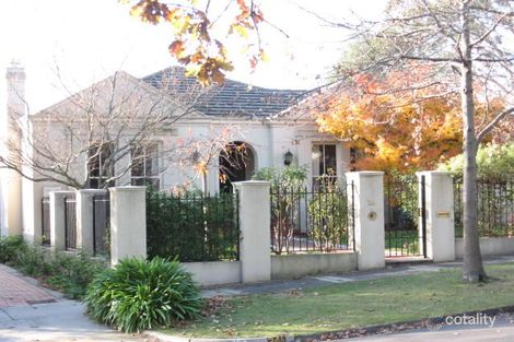 34 Bourne Rd, Glen Iris, VIC 3146