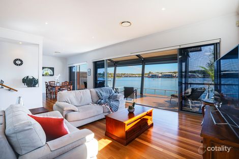 Property photo of 18/1 Manacor Place Coombabah QLD 4216