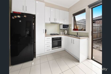 Property photo of 2/27 Lane Crescent Reservoir VIC 3073