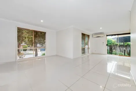 1/2a Frederick St, Croydon, VIC 3136