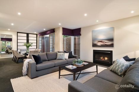 Property photo of 20 Octavius Avenue Caulfield North VIC 3161