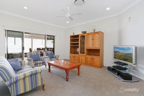Property photo of 12 Fairview Place Bridgeman Downs QLD 4035