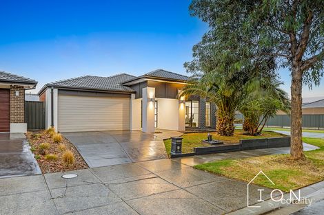 Property photo of 12 Gladiolus Circuit Cranbourne North VIC 3977