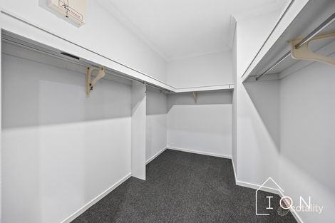 Property photo of 12 Gladiolus Circuit Cranbourne North VIC 3977