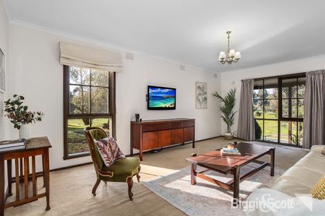 Property photo of 39 Smyth Street Mount Waverley VIC 3149