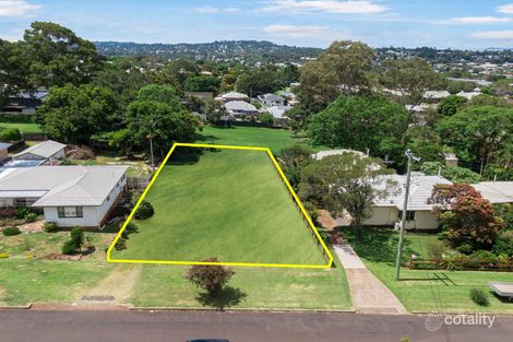 11 Garde St, Centenary Heights, QLD 4350