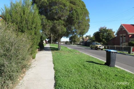 Property photo of 18 Brown Street Long Gully VIC 3550