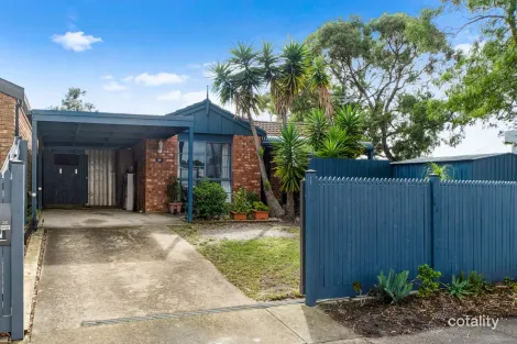 Property photo of 39 Hillview Drive Carrum Downs VIC 3201