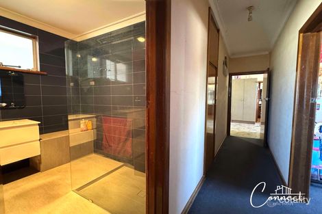 Property photo of 27 Goomalling Road Northam WA 6401
